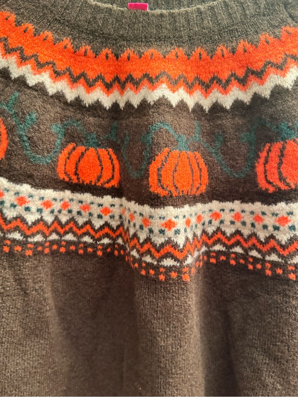 Women’s Vince Camuto fair isle pumpkin sweater fall Halloween
Size large - Picture 2 of 9